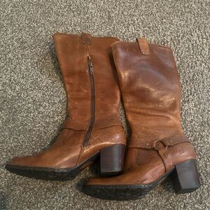 Women’s Born high calf boot. Size 7